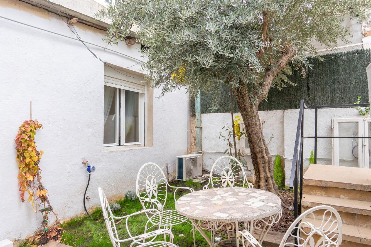 Independent Room Close To Ifema Y Aeropuertob Madrid Exterior photo